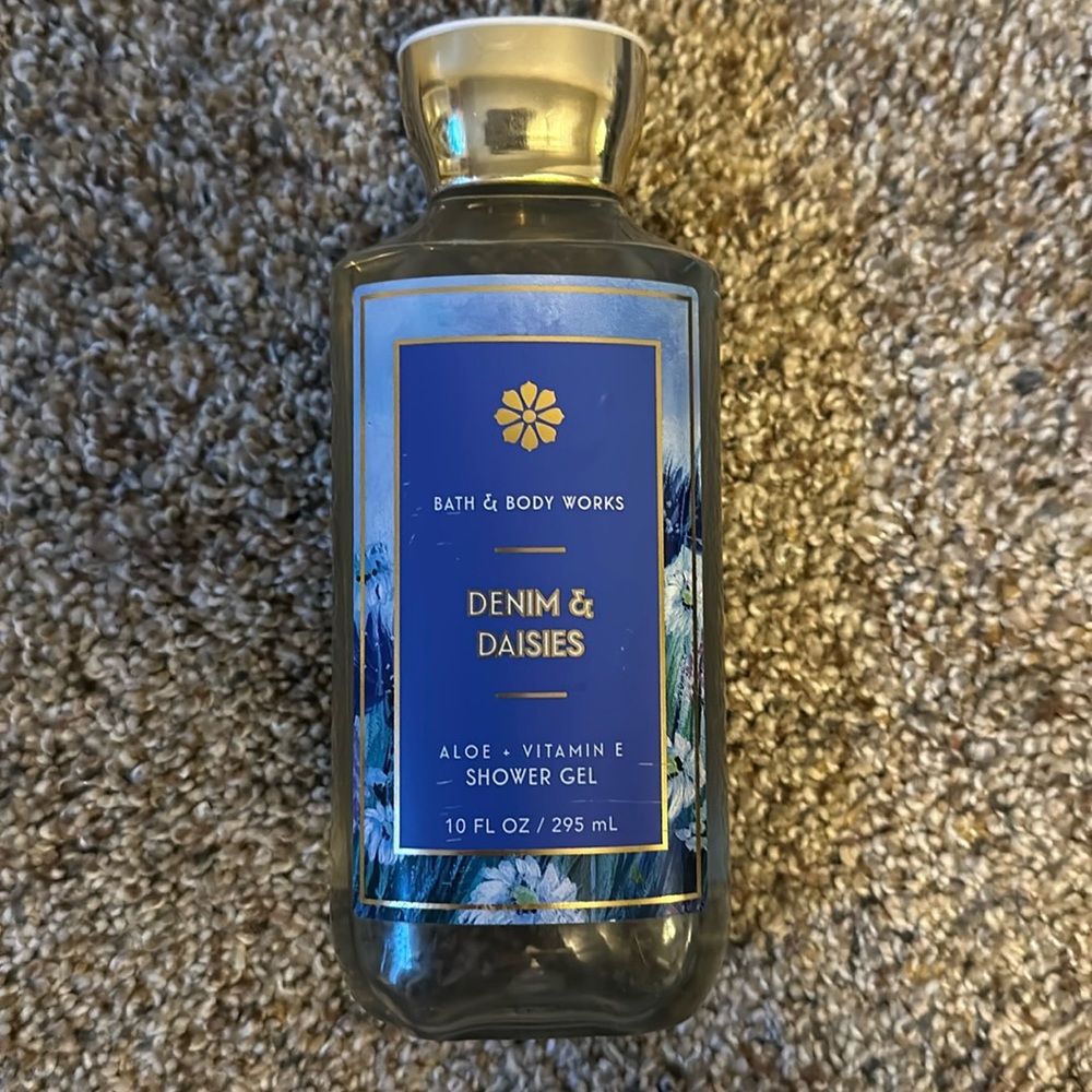 Bath and body works, Denim And Daisies shower gel.